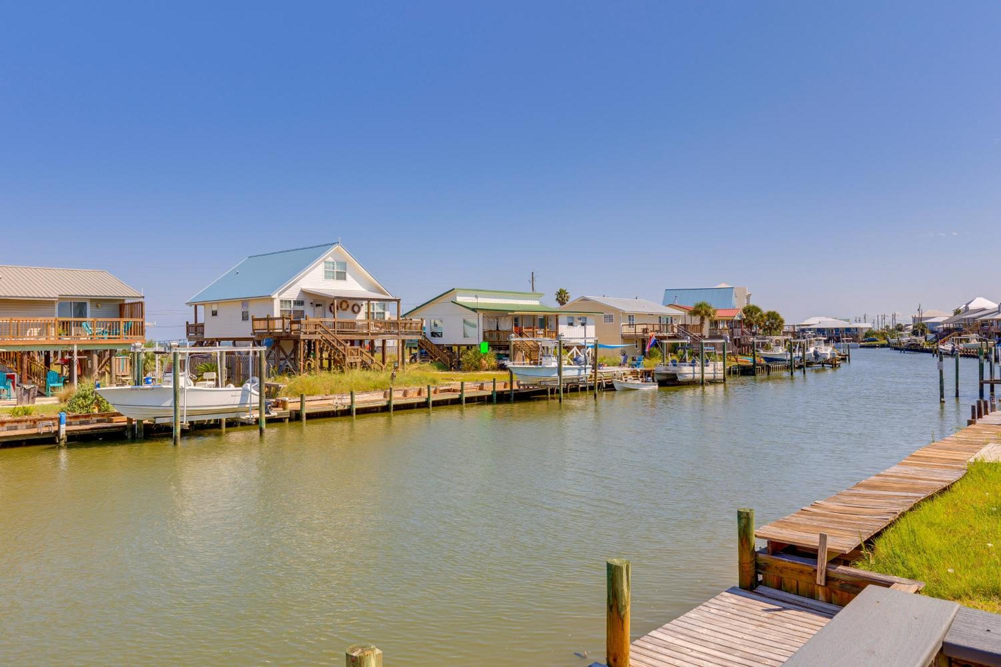 Waterfront Dauphin Island Home With Deck And Boat Dock Exteriér fotografie