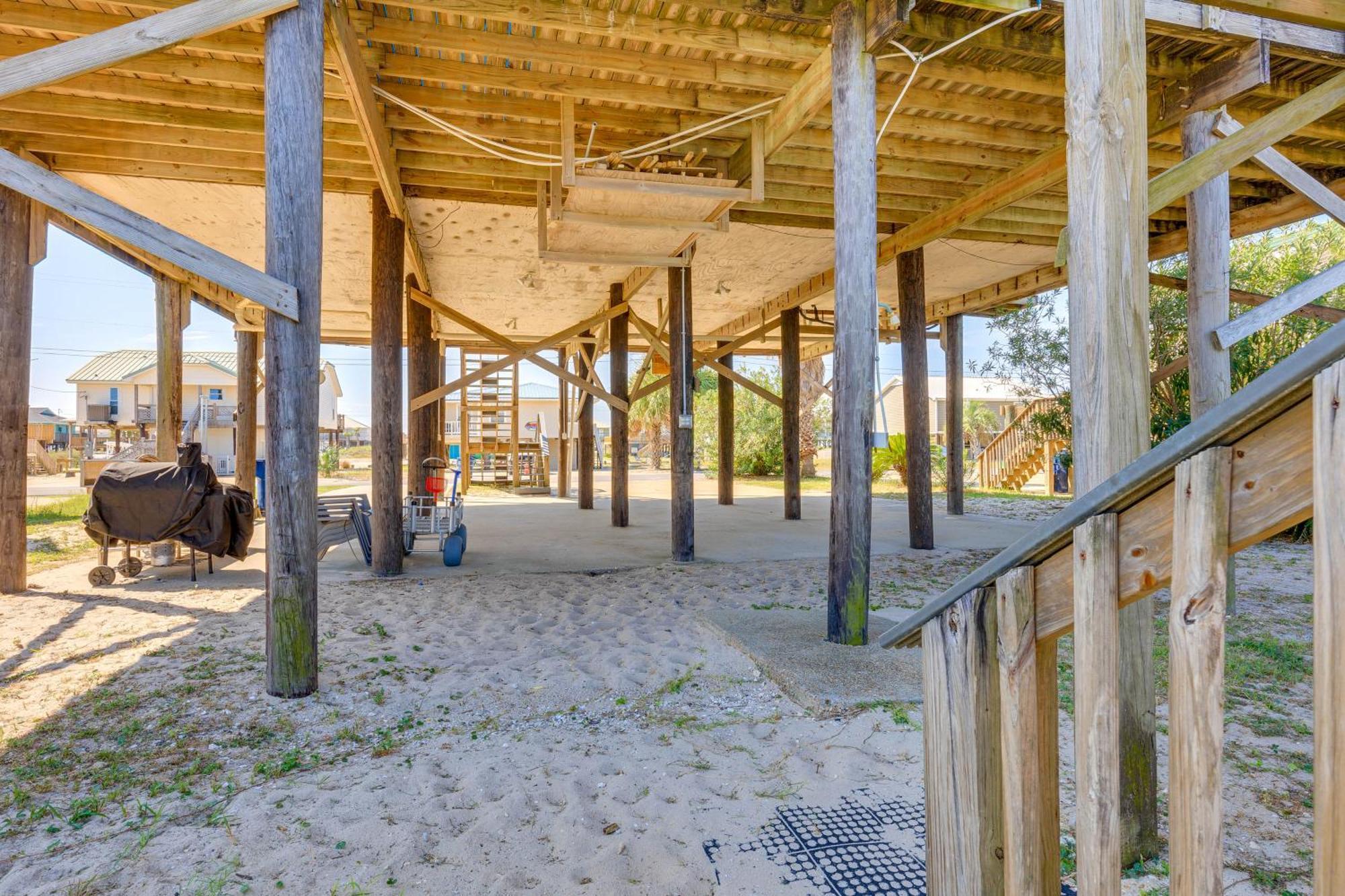 Waterfront Dauphin Island Home With Deck And Boat Dock Exteriér fotografie